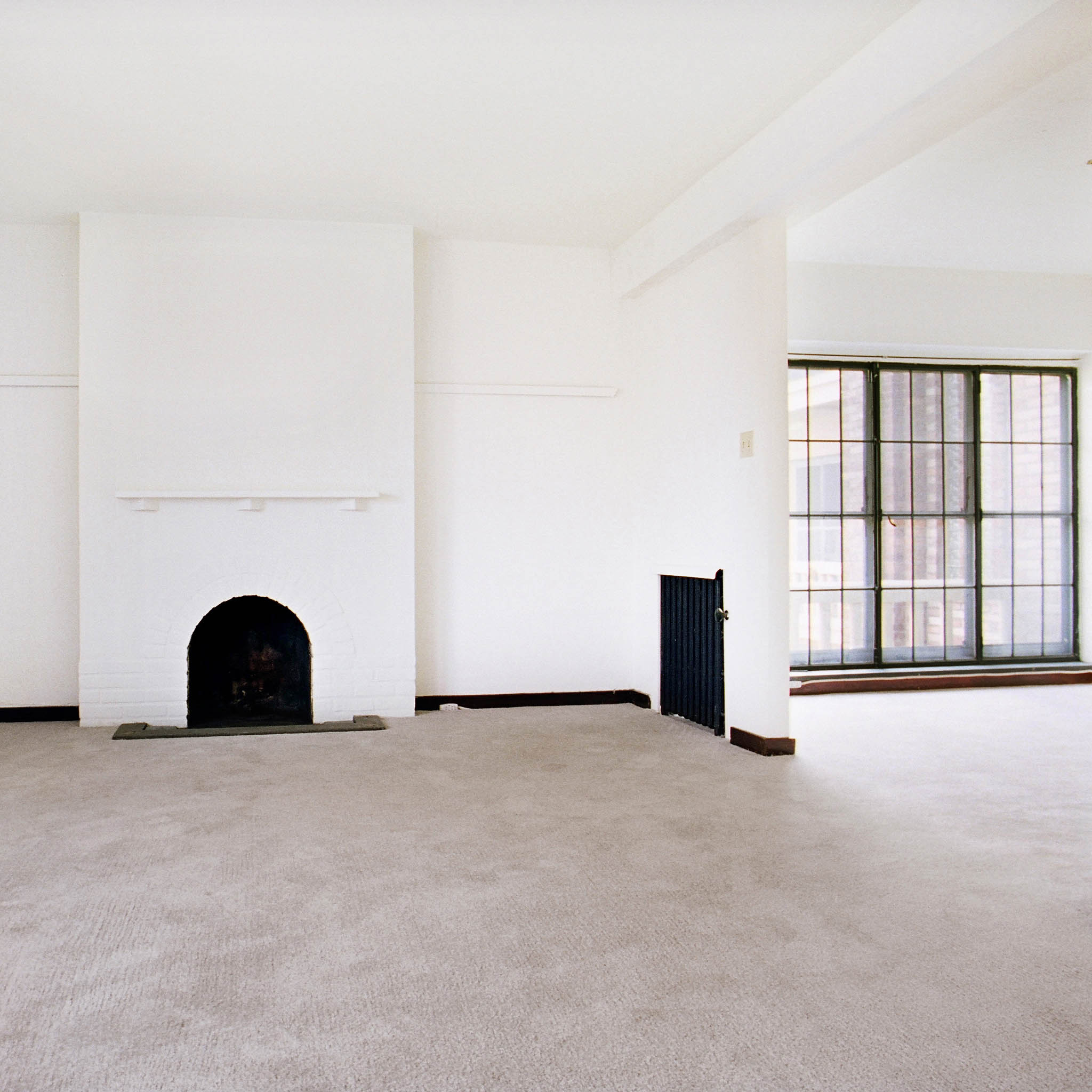 interior of 340 S. Highland Ave, Apt. 7A