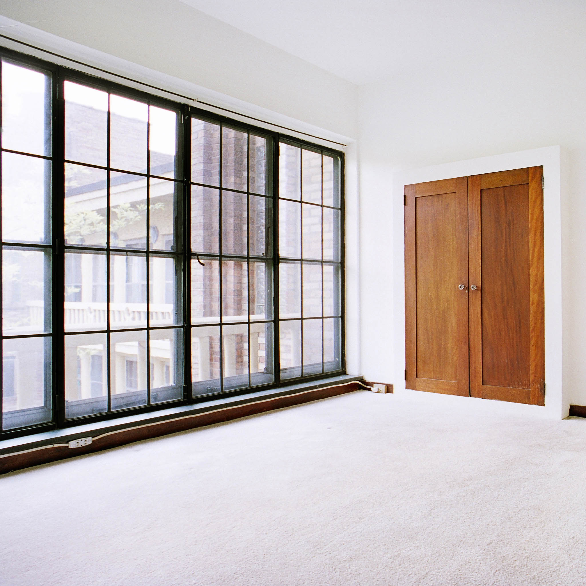 interior of 340 S. Highland Ave, Apt. 7A