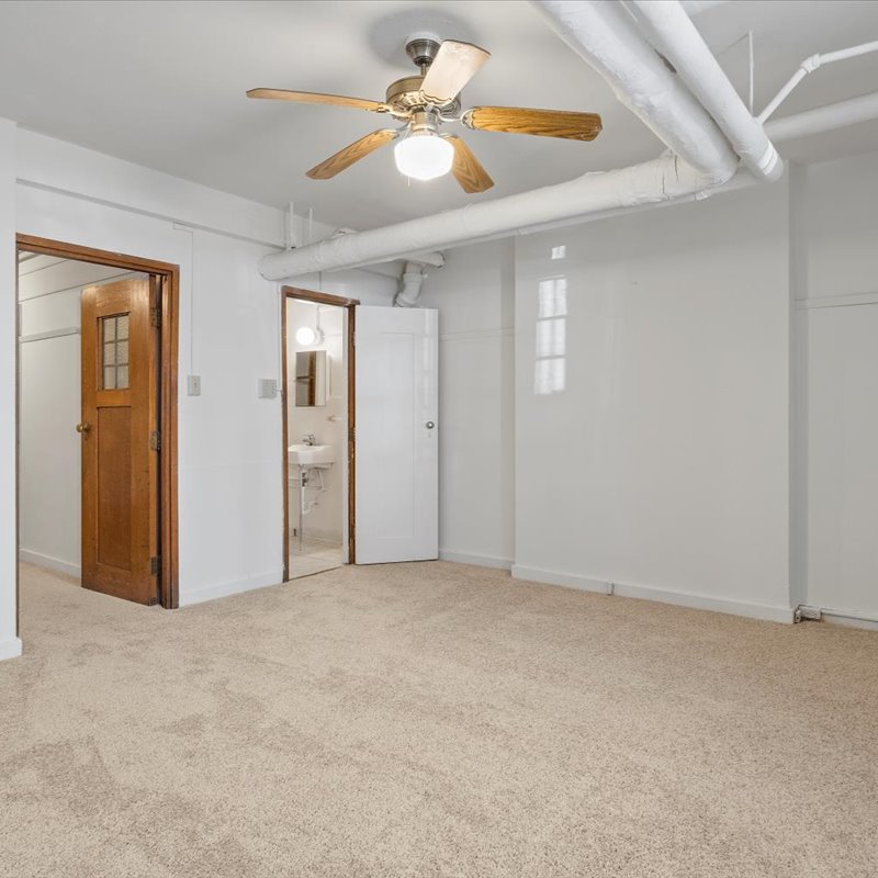 interior of 342 S. Highland Ave, Apt.  9C