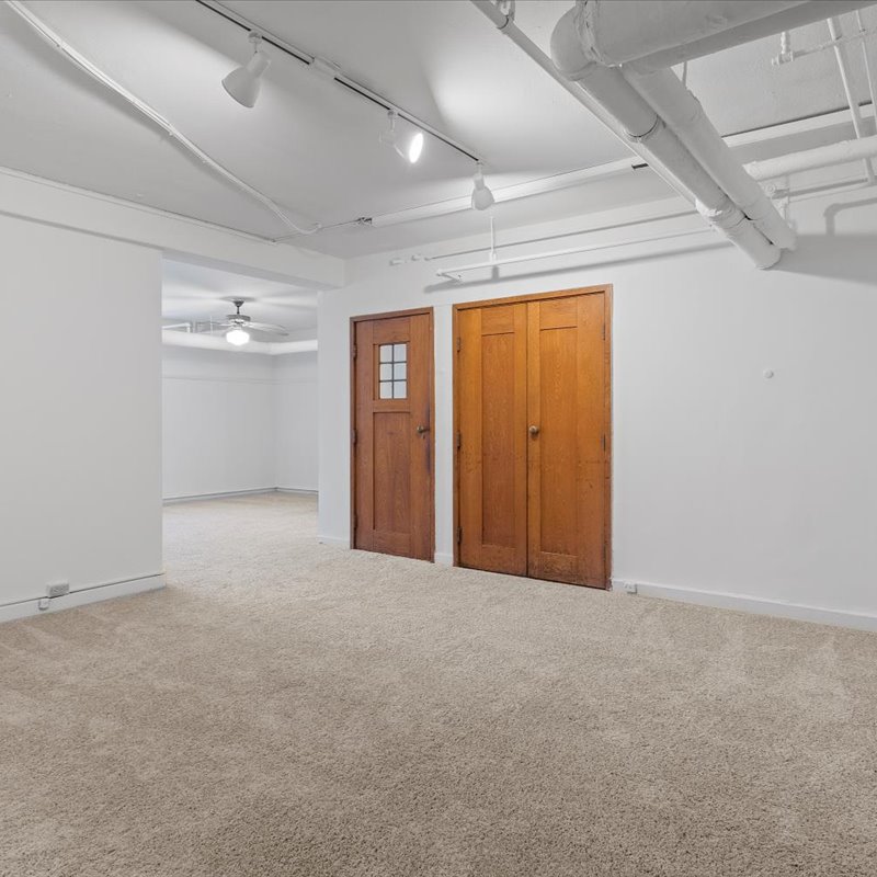 interior of 342 S. Highland Ave, Apt.  9C