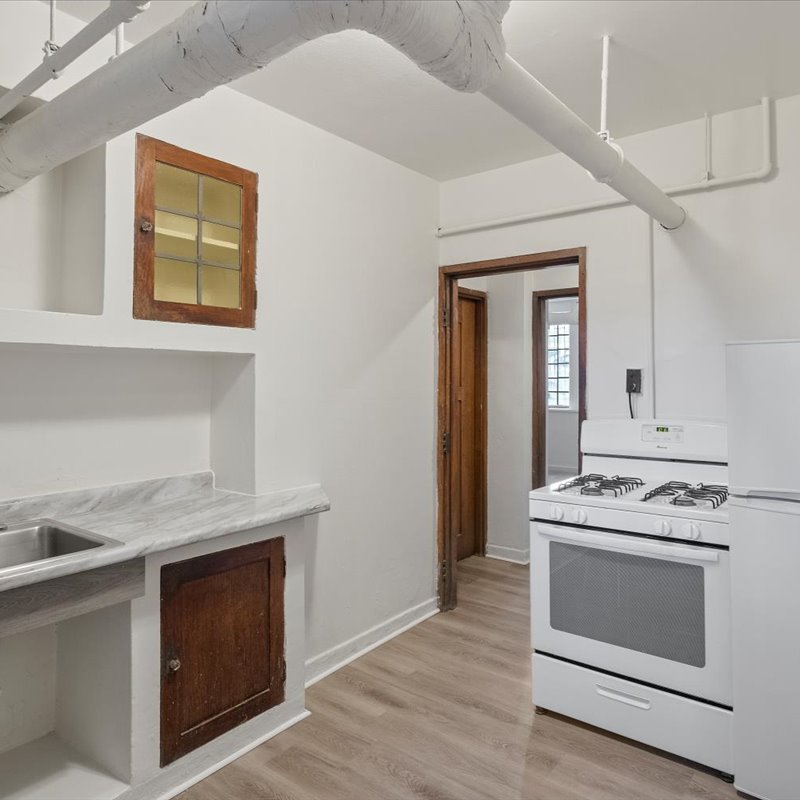 interior of 342 S. Highland Ave, Apt.  9C