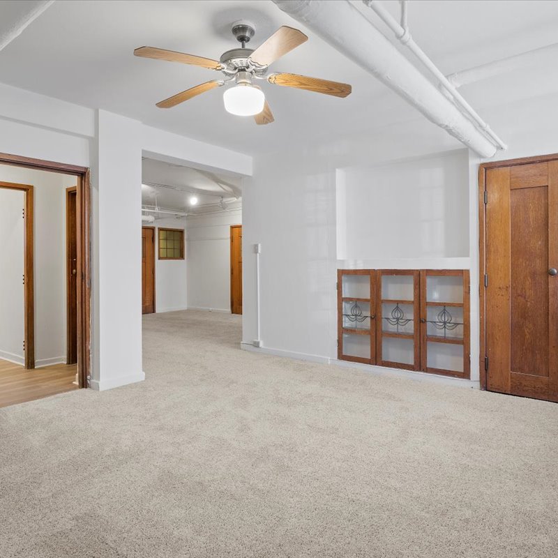 interior of 342 S. Highland Ave, Apt.  9C