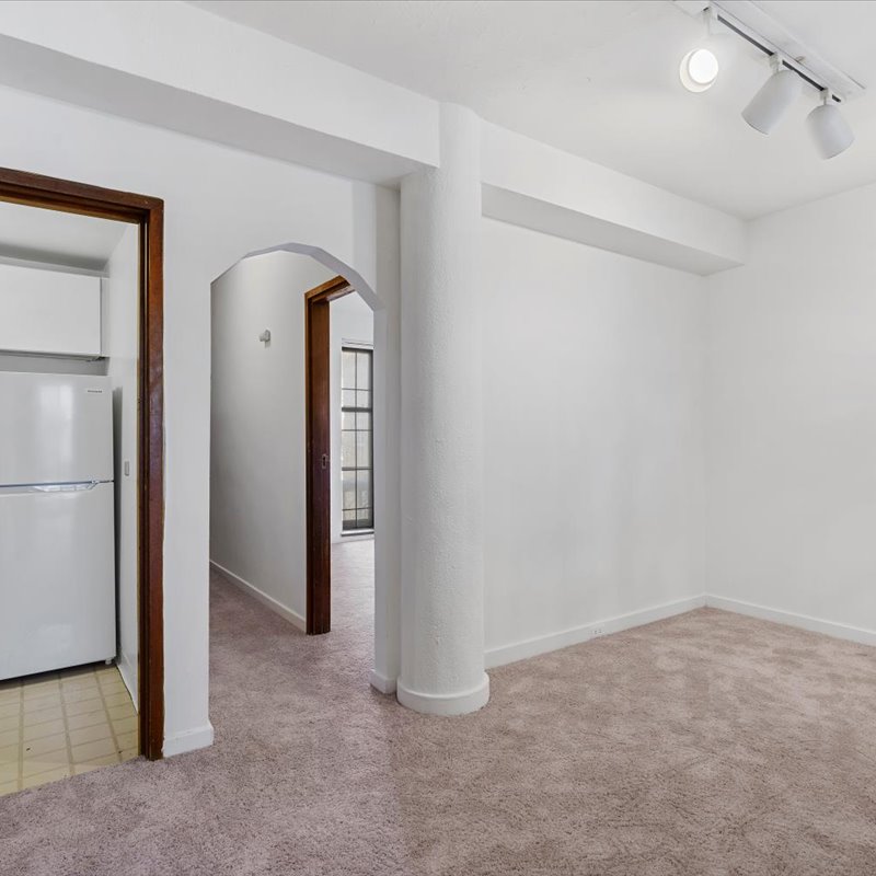 interior of 342 S. Highland Ave, Apt. 10A