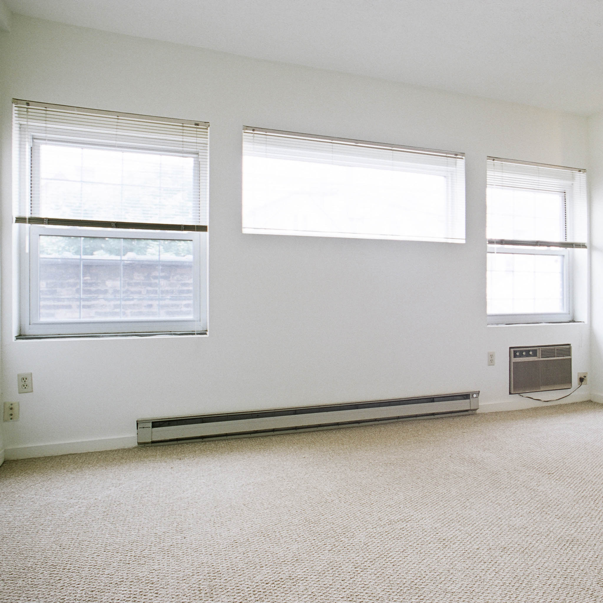 interior of 342 S. Highland Ave, Apt. 10B