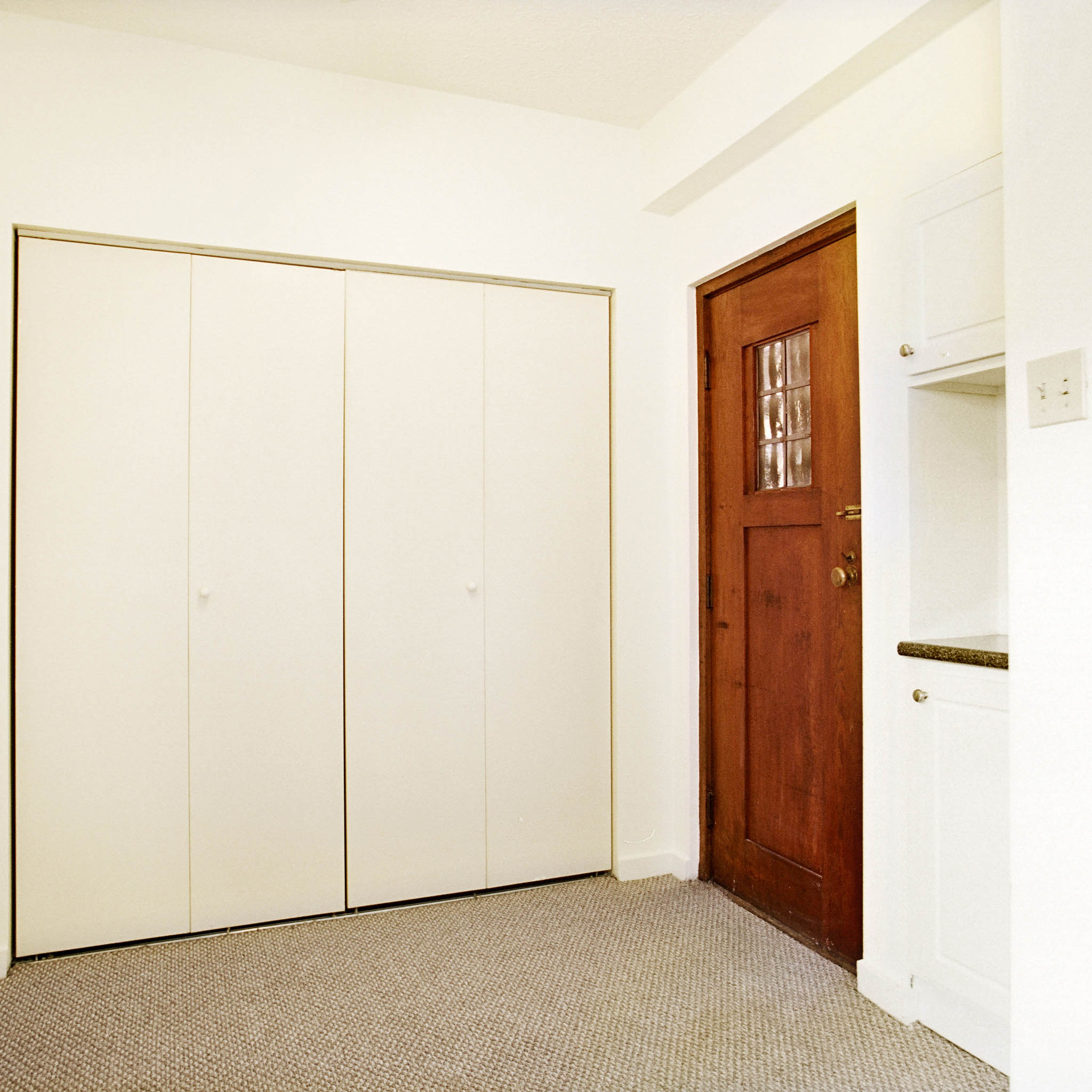 interior of 342 S. Highland Ave, Apt. 10B