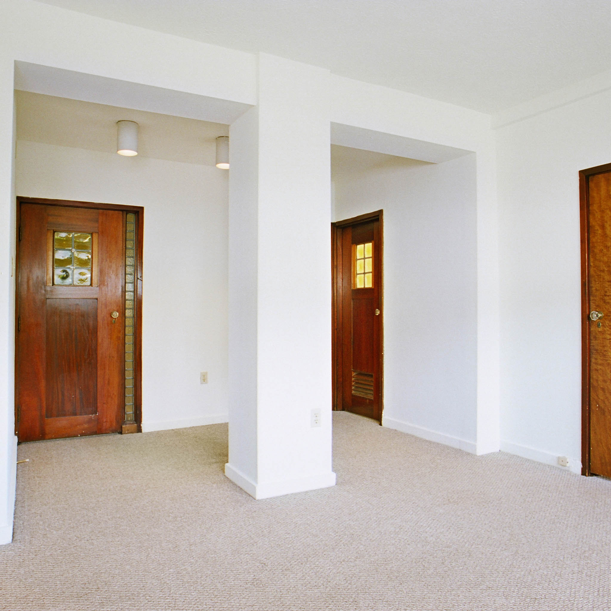 interior of 342 S. Highland Ave, Apt. 10B