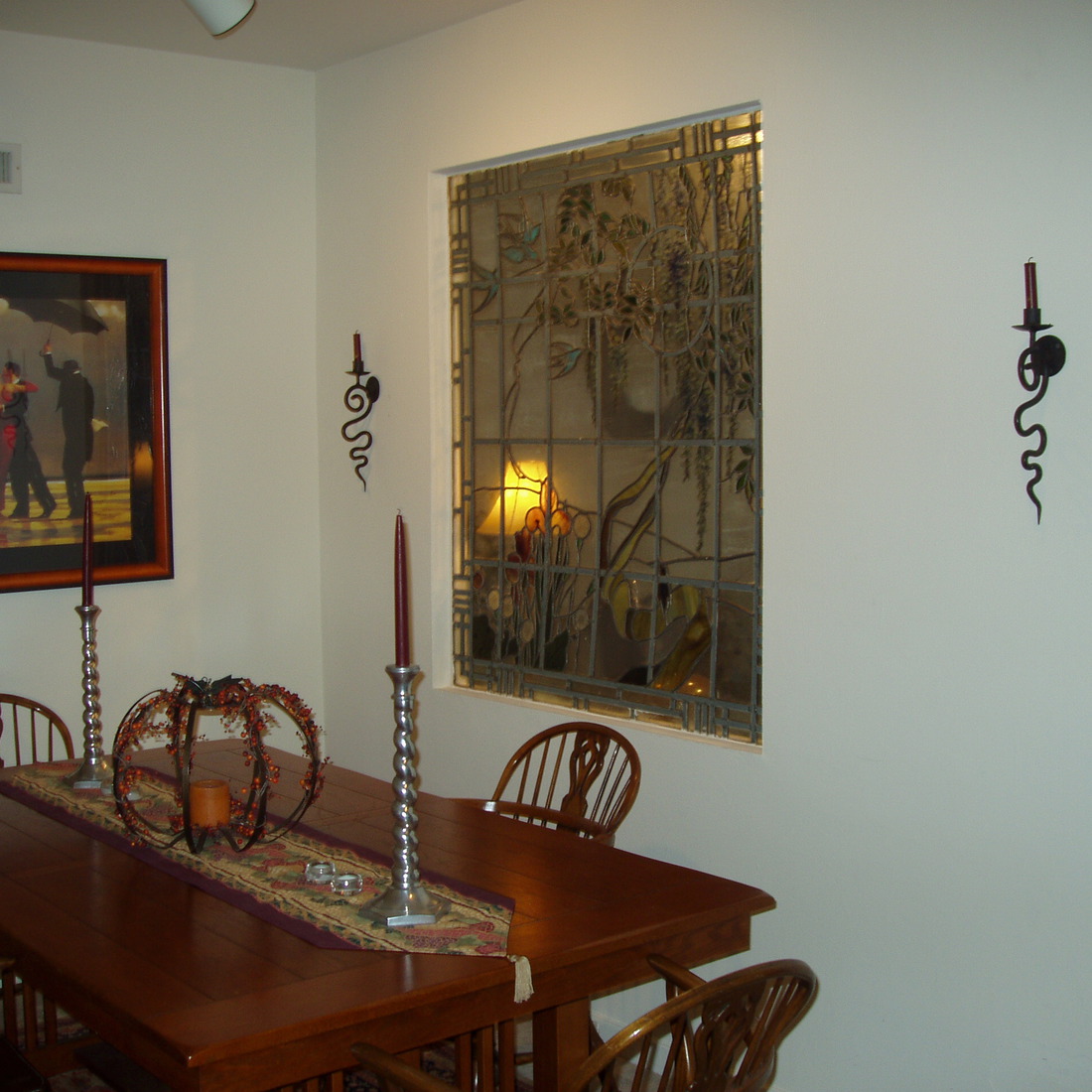 interior of 342 S. Highland Ave, Apt. 12A