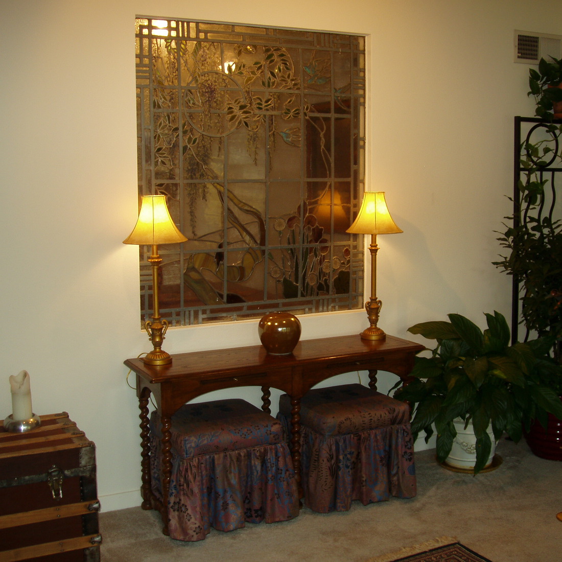 interior of 342 S. Highland Ave, Apt. 12A