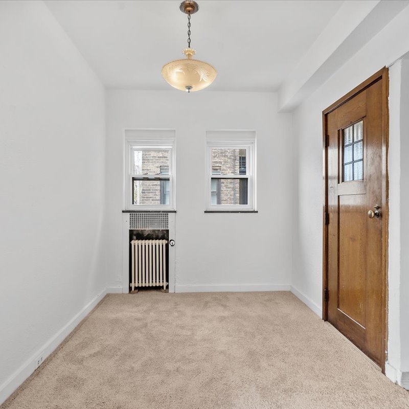 interior of 342 S. Highland Ave, Apt. 12B