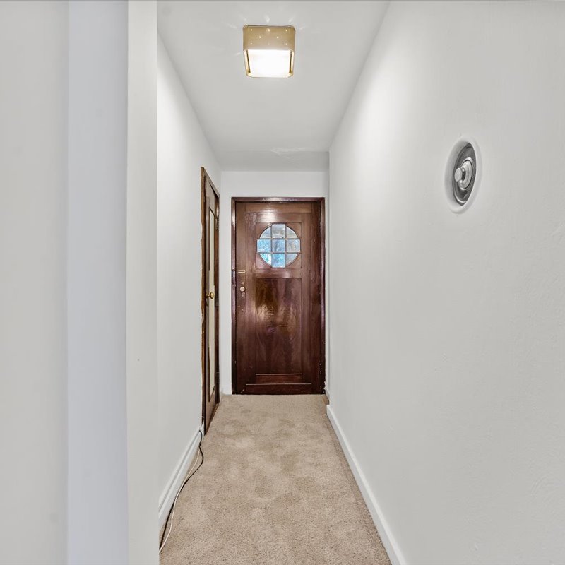 interior of 342 S. Highland Ave, Apt. 12B