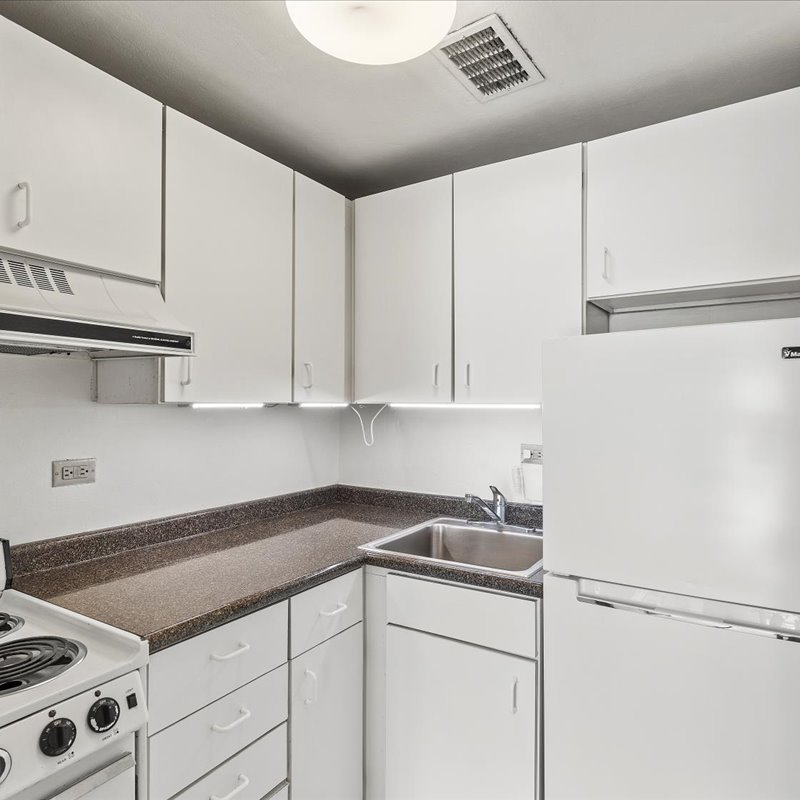 interior of 342 S. Highland Ave, Apt. 14A