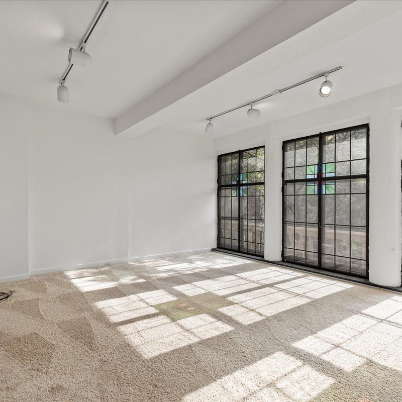interior of 342 S. Highland Ave, Apt. 14A