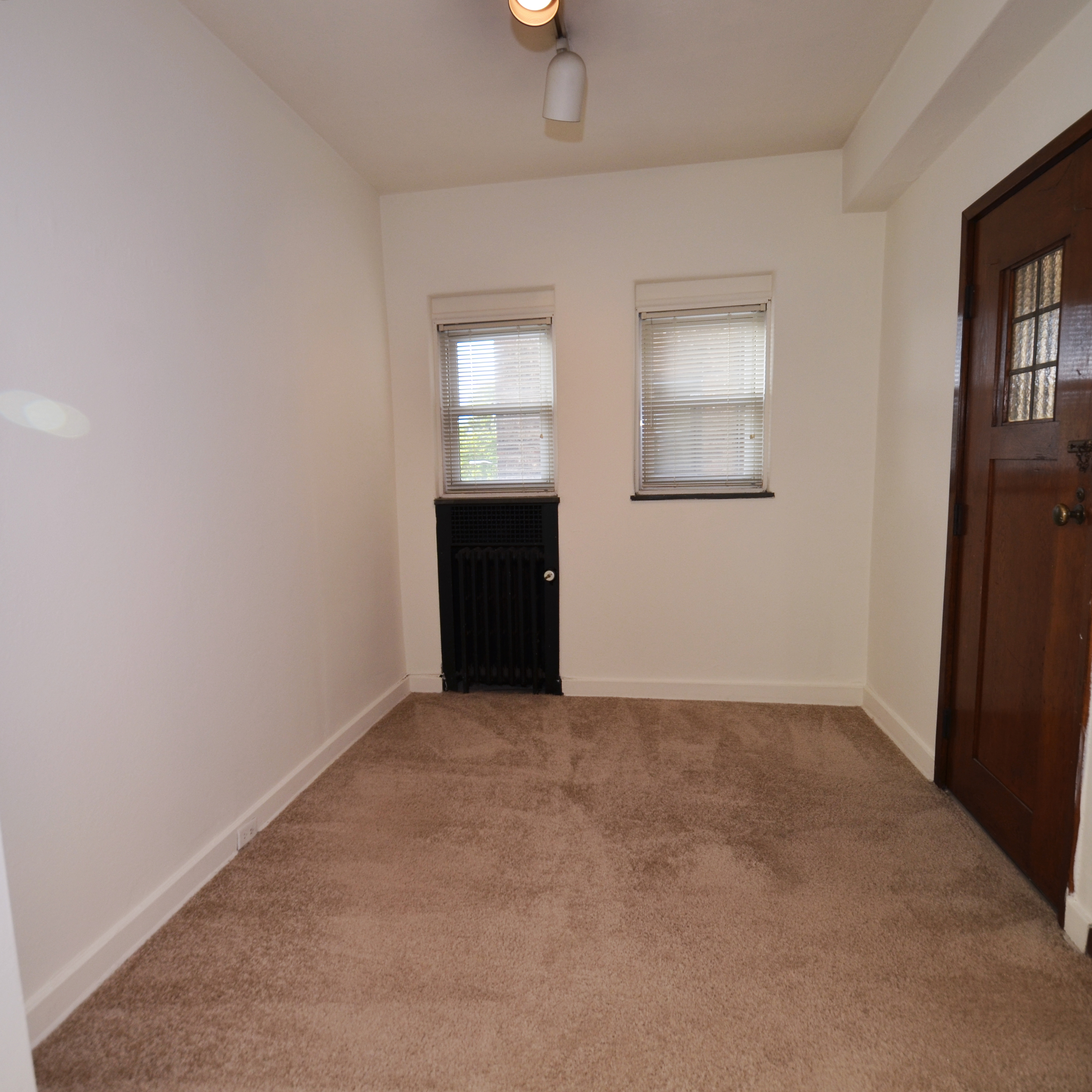 interior of 342 S. Highland Ave, Apt. 14B