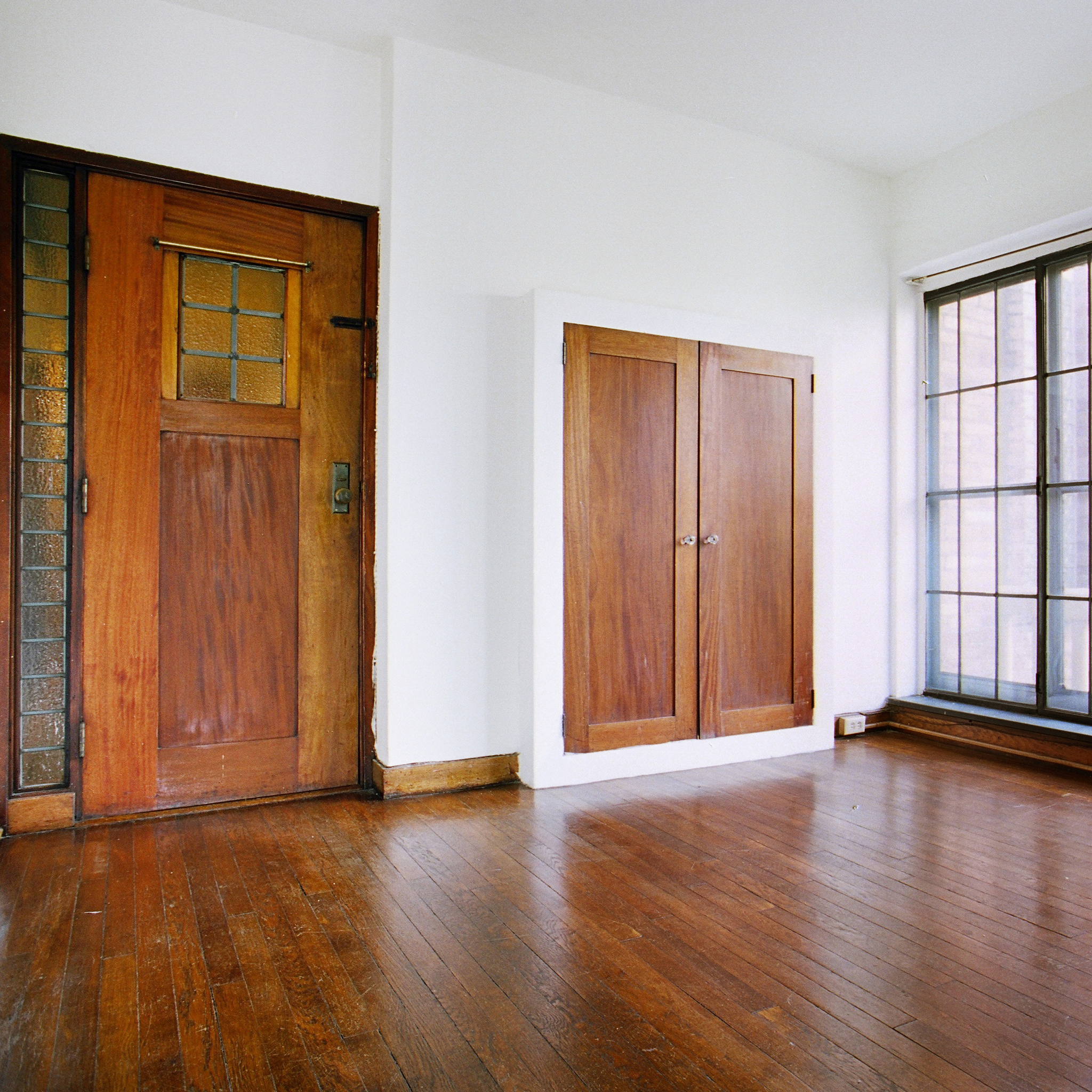 interior of 342 S. Highland Ave, Apt. 15A