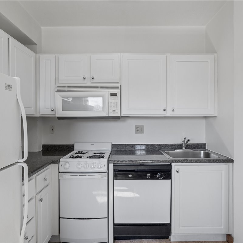 interior of 342 S. Highland Ave, Apt. 15B