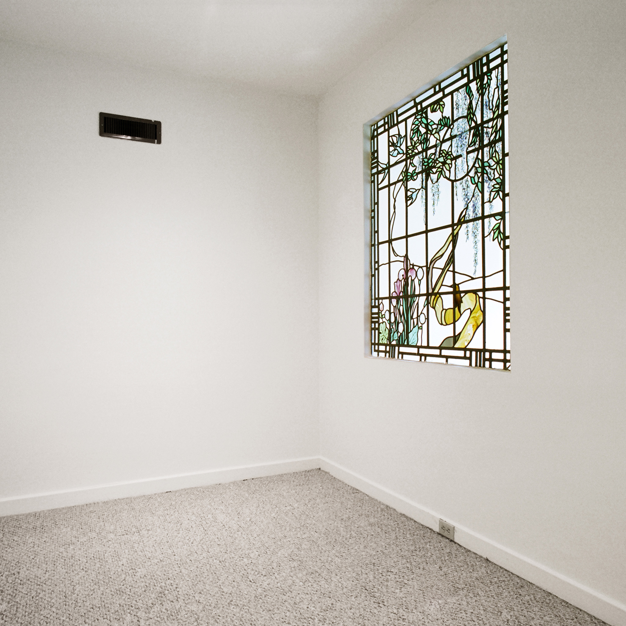 interior of 342 S. Highland Ave, Apt. 16A