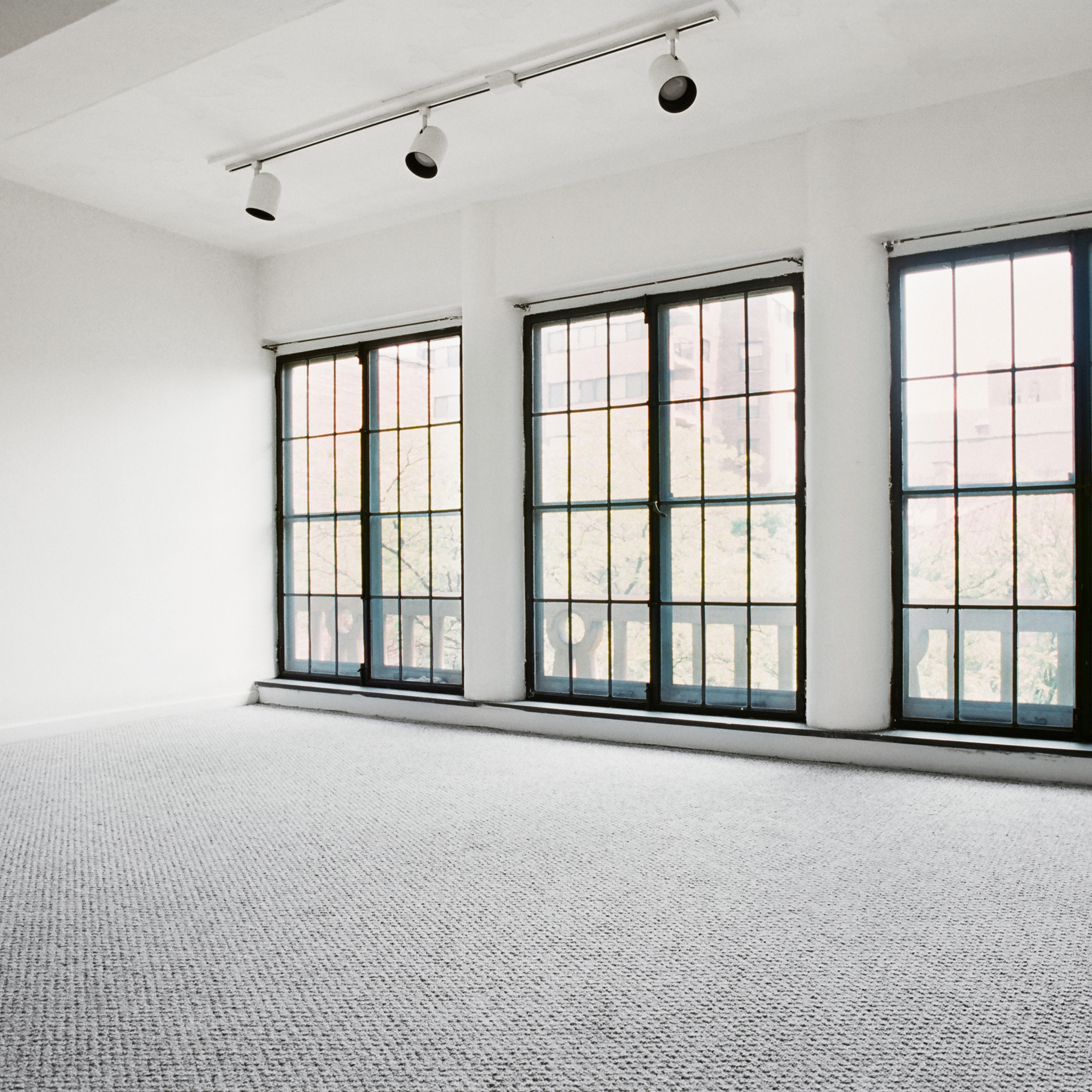 interior of 342 S. Highland Ave, Apt. 16A