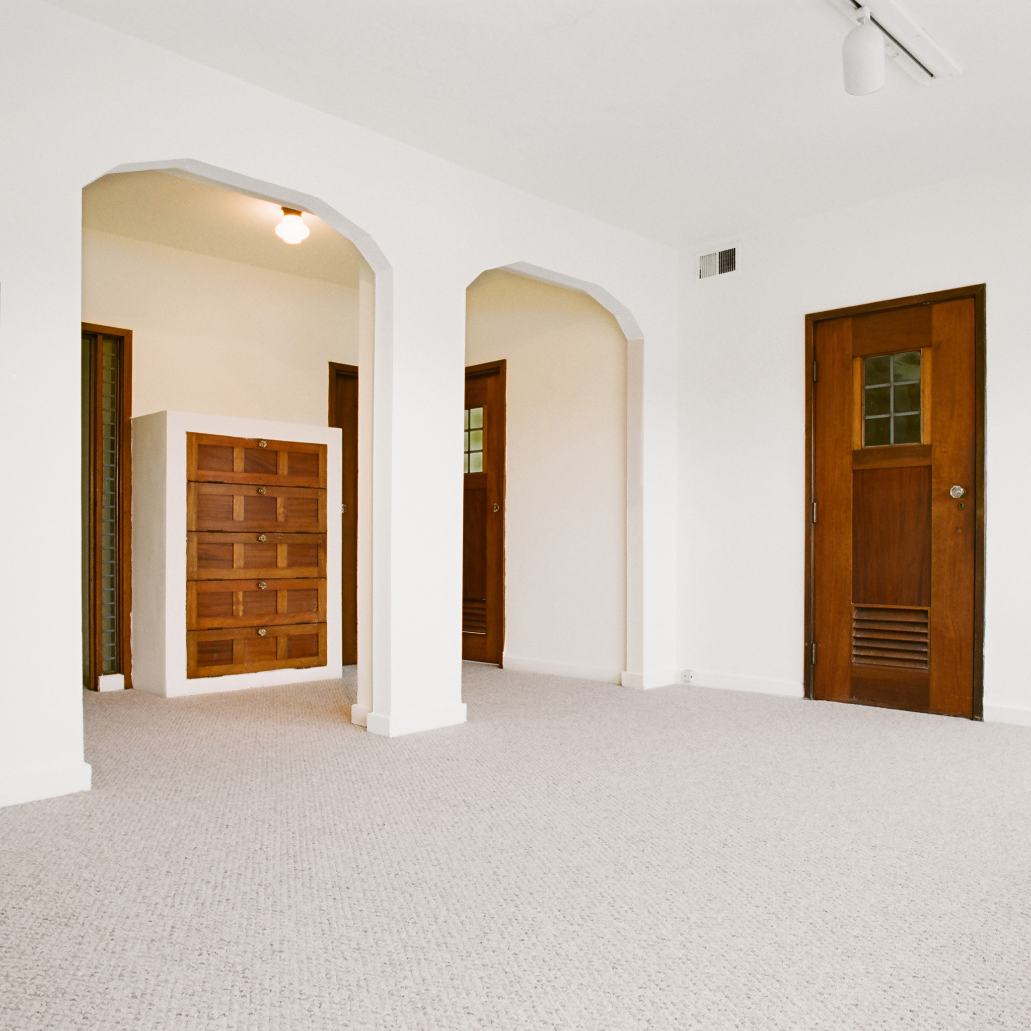 interior of 342 S. Highland Ave, Apt. 16B