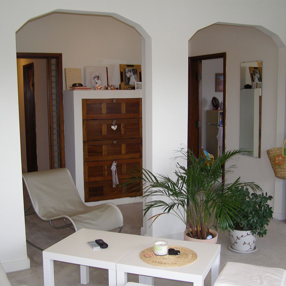 interior of 342 S. Highland Ave, Apt. 16B