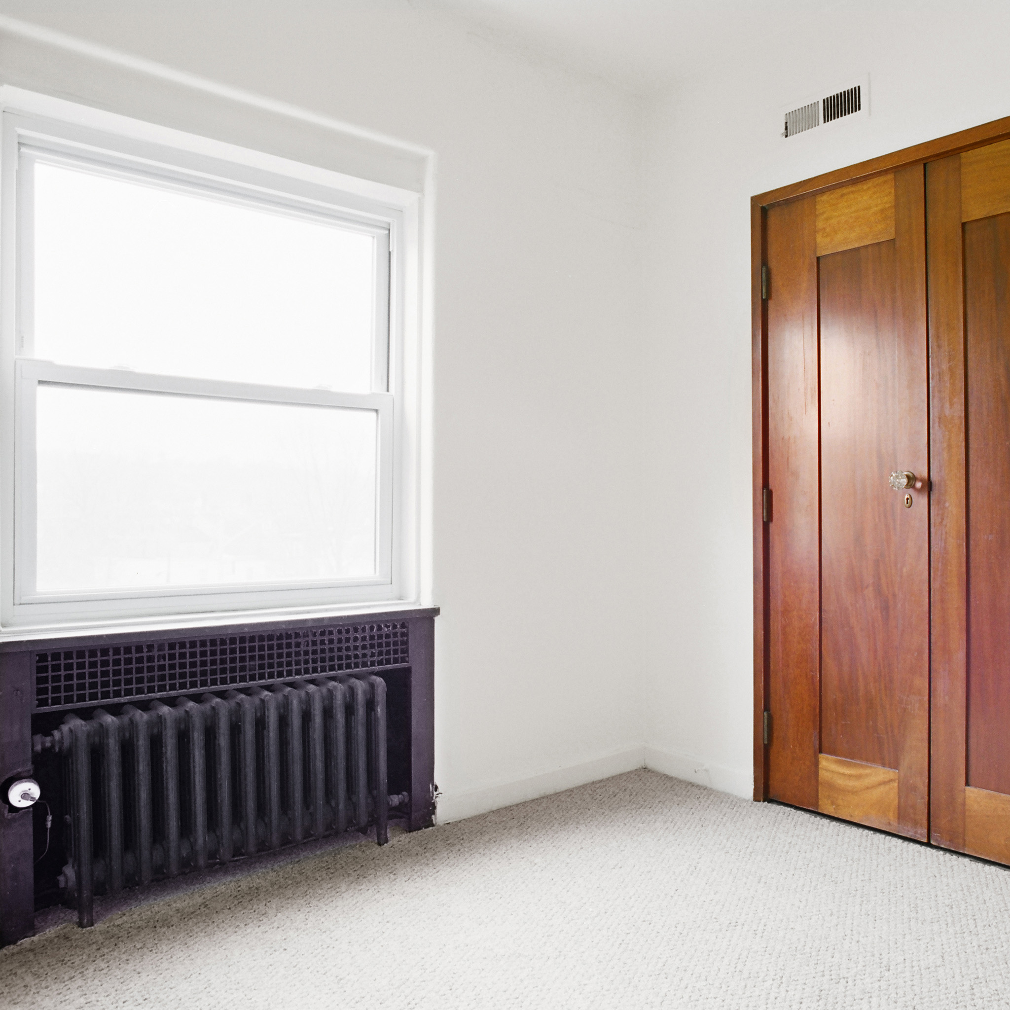 interior of 342 S. Highland Ave, Apt. 16B